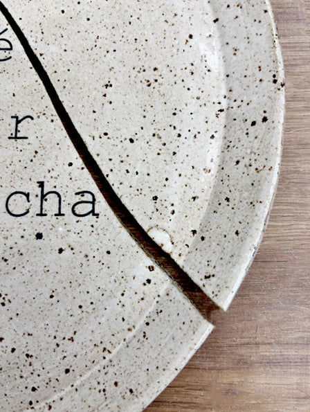 Prato com Borda Desenho sem Borracha