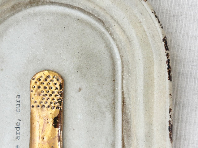 Pratinho com Moldura O que arde, cura