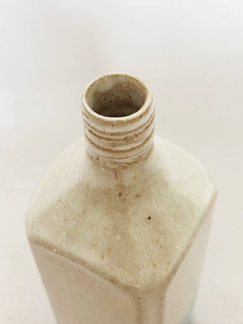 Garrafa em Cerâmica Maresia