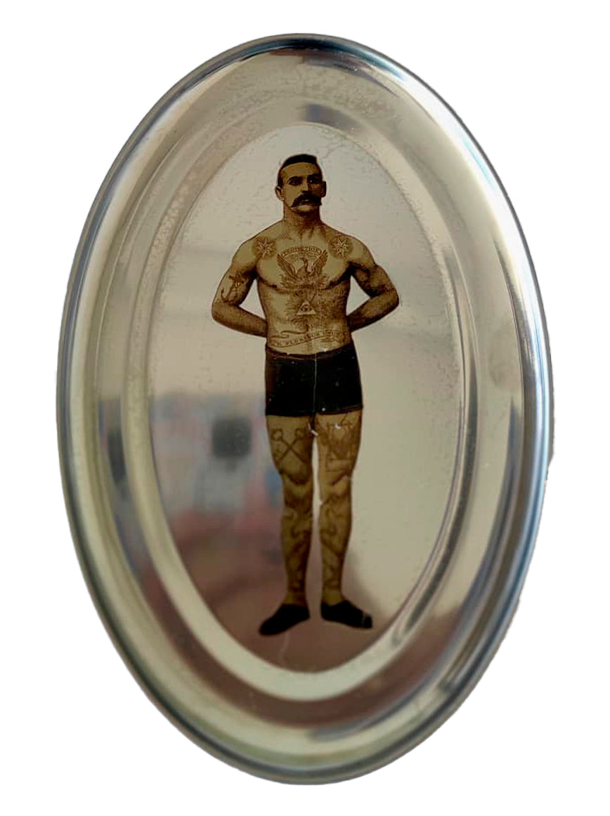 Quadro  em Metal  Oval Estampado